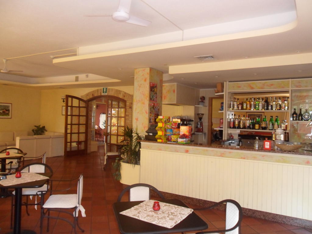 Fattoria Cerreto Hotell Mosciano SantʼAngelo Eksteriør bilde